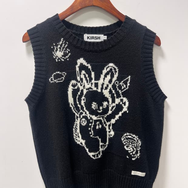 KIRSH 블랙 니트 베스트