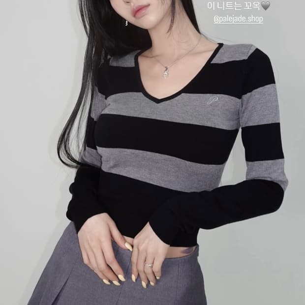 페일제이드 Striped V-Neck Knit T