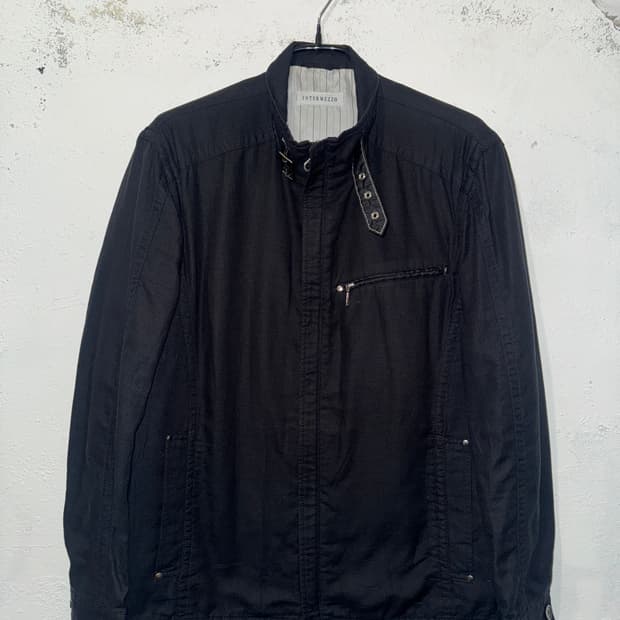 Intermezzo 버클 자켓