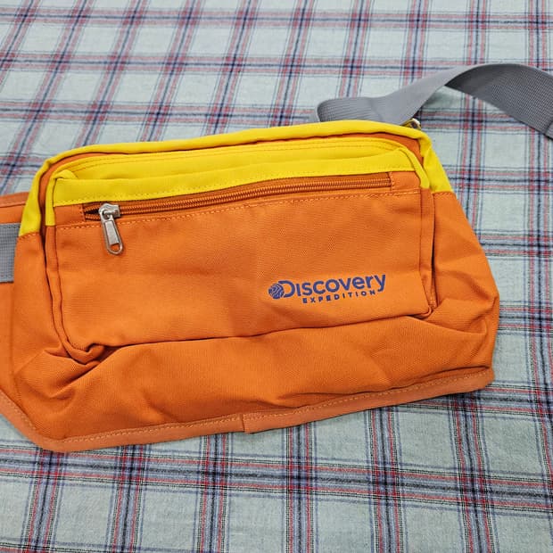 디스커버리 오렌지색 힙색 웨이스트백 