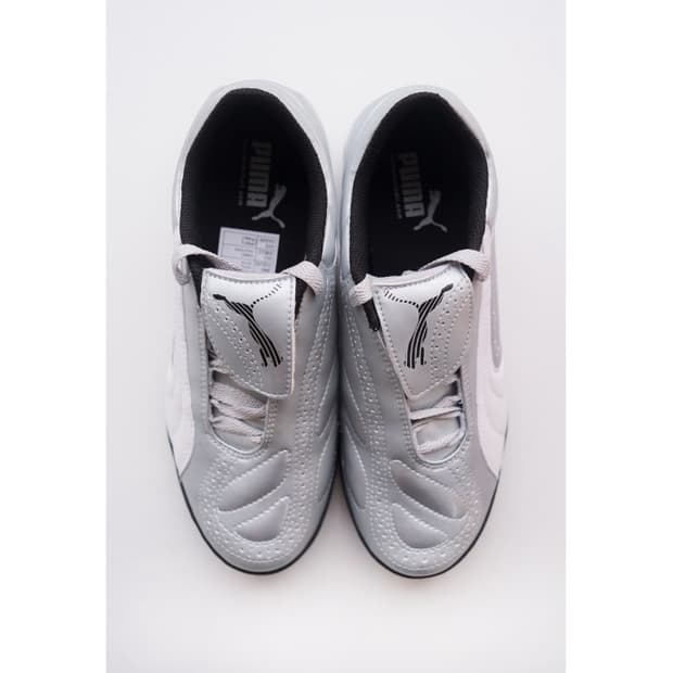 퓨마 실버 스니커즈