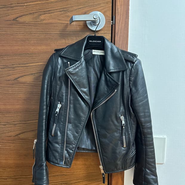 발렌시아가 라이더 자켓