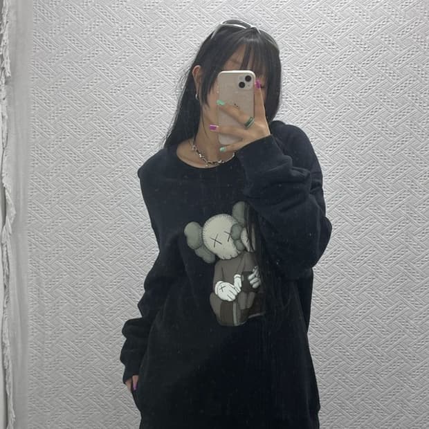 유니클로 X 카우스 스웻셔츠 맨투맨 XXL C06958