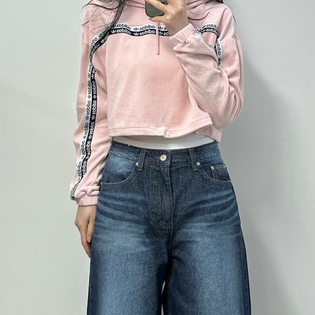 아디다스 딸기우유 플리스 크롭 후드티