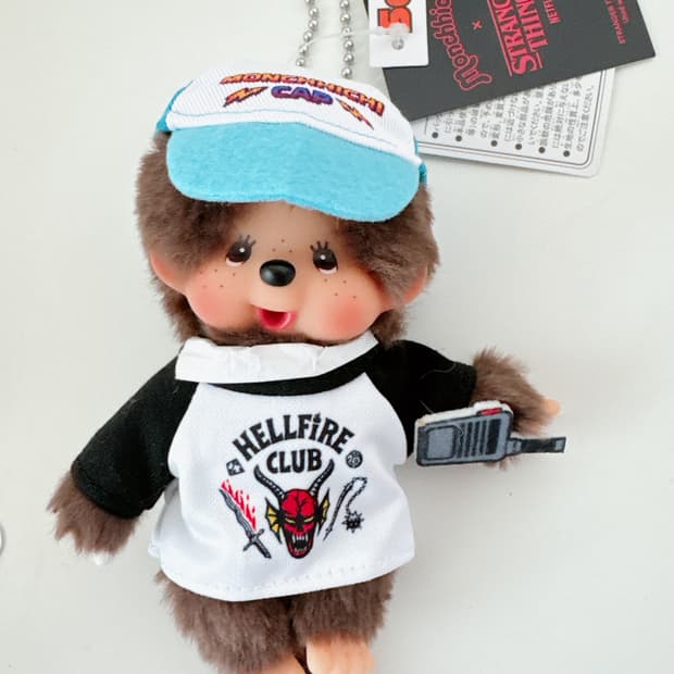 몬치치 기묘한이야기 콜라보 키링 헬파이어 클럽ver.