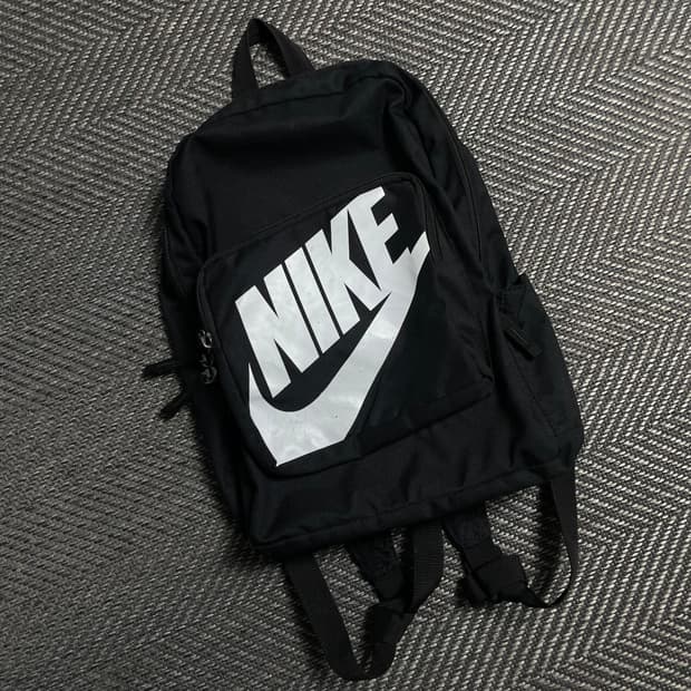나이키 빅로고 클래식 유스 백팩 블랙y 5698