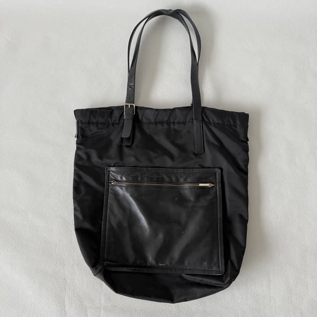 띠어리(Theory) 레더 포켓 토트백