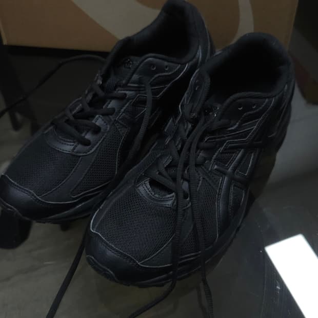 아식스 조그100T 블랙 280