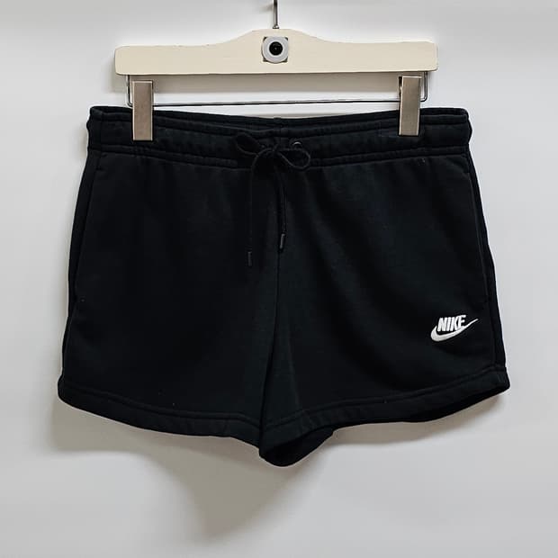 나이키 여성쇼츠 M