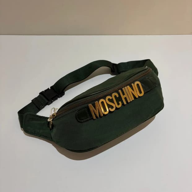 모스키노 00's 재팬 금장 로고 웨이스트백 PR2378