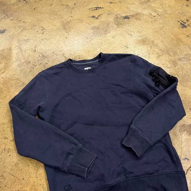 [정품] CP컴퍼니 고글 맨투맨 b19