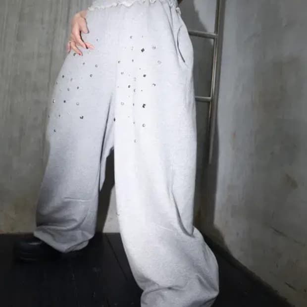 알디유 그레이/ 블랙 츄리닝 구해요 