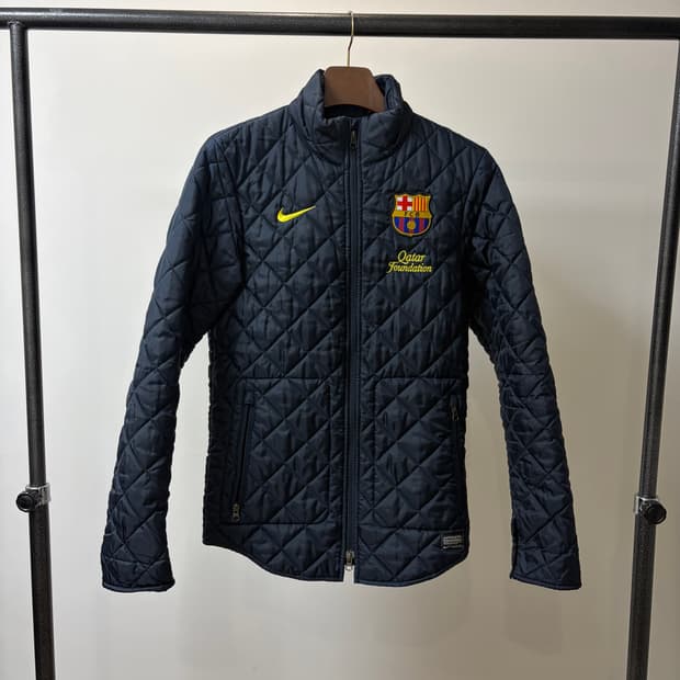 (S) 나이키 빈티지 FC바르셀로나 네이비퀄팅패딩