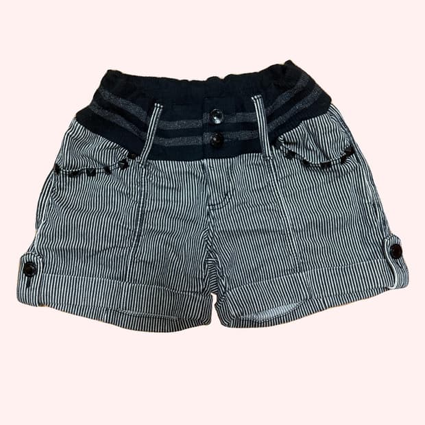 스트라이프 스터드 밴딩 숏팬츠 펑크갸루키치