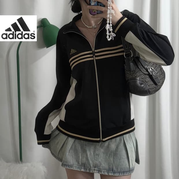 아디다스 블랙 & 골드 져지