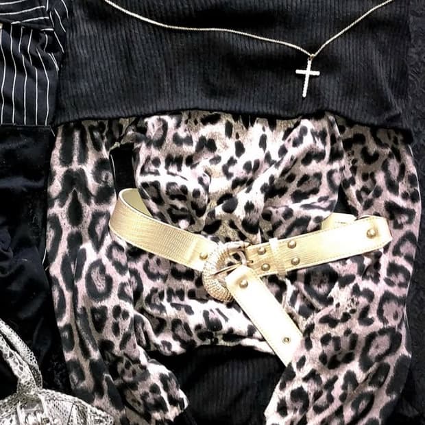 오네갸루 호피 레오파드 뮤트 쿠로갸루 오프숄더 니트 탑 원피스