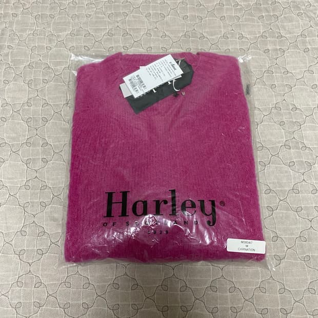 (새제품/M) 할리오브스코틀랜드 쉐기독 니트 카네이션