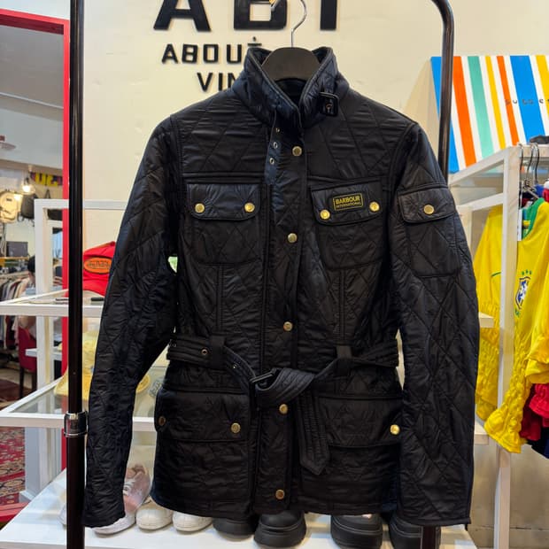 바버 인터내셔널 블랙 폴라 퀼트 자켓 UK10 size