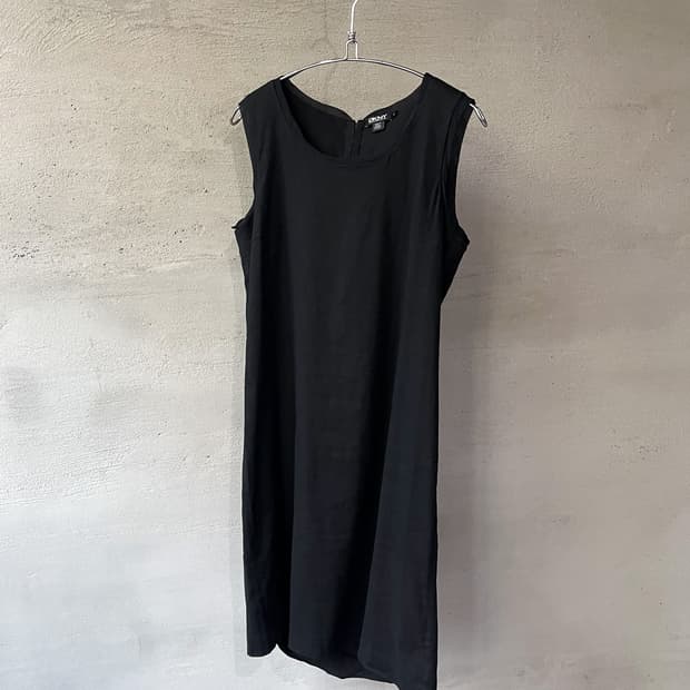 DKNY