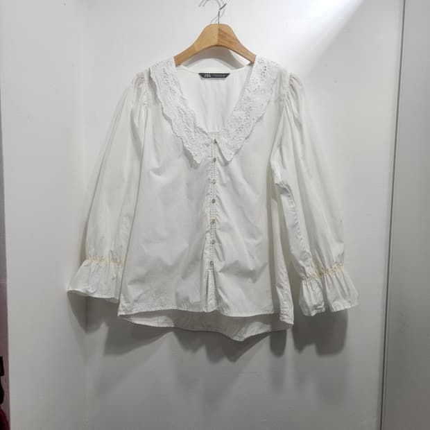 자라(ZARA) 레이스 카라 코튼 로맨틱 블라우스 M