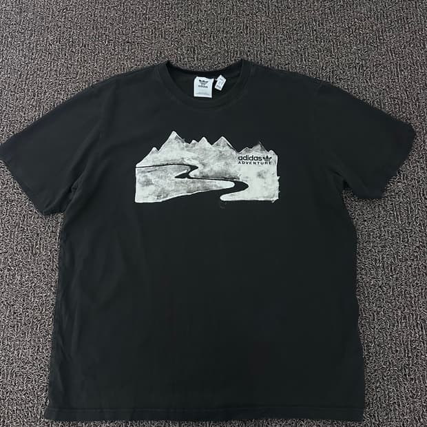 아디다스 그래픽 반팔티셔츠 블랙 2XL