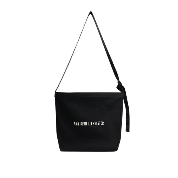 AD Medium Shoulder Bag