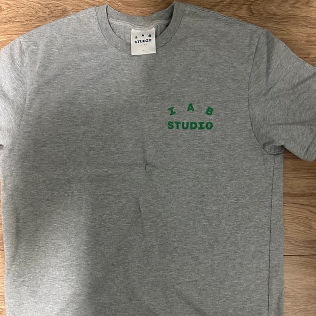 아이앱 스튜디오 그레이 그린 반팔 L