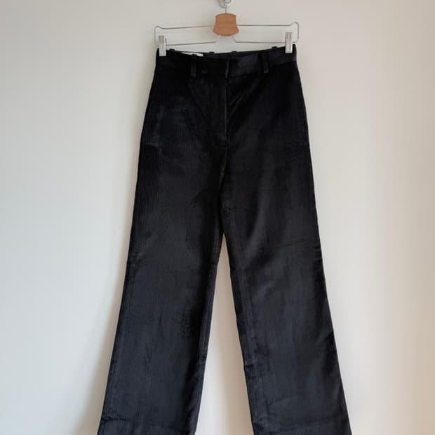 코스(COS) 코듀로이 팬츠