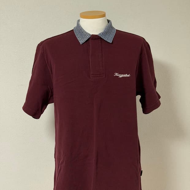 디스이즈네버댓 Tile Collar S/SL Polo Burgundy