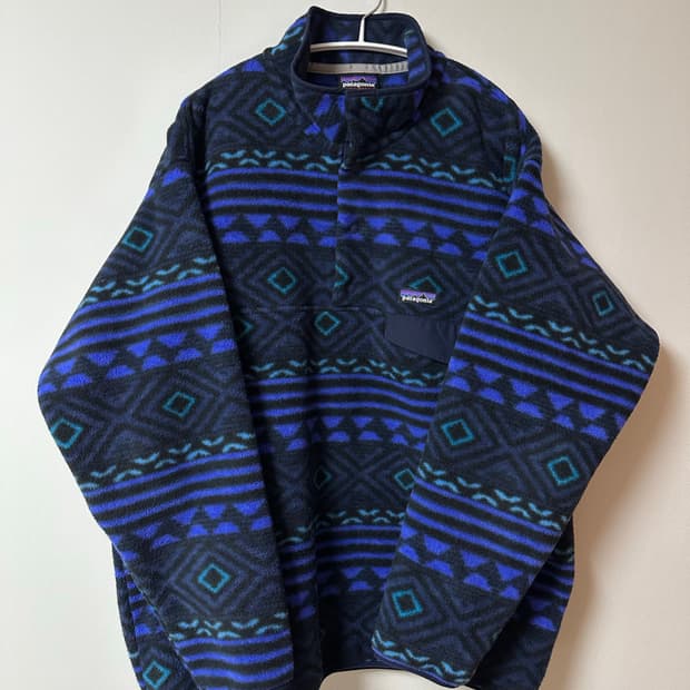 파타고니아 신칠라 블루 아즈텍