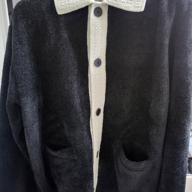 26SS 시스템옴므 콘트라스트 칼라 점퍼 니트 가디건 블랙 100 새상품