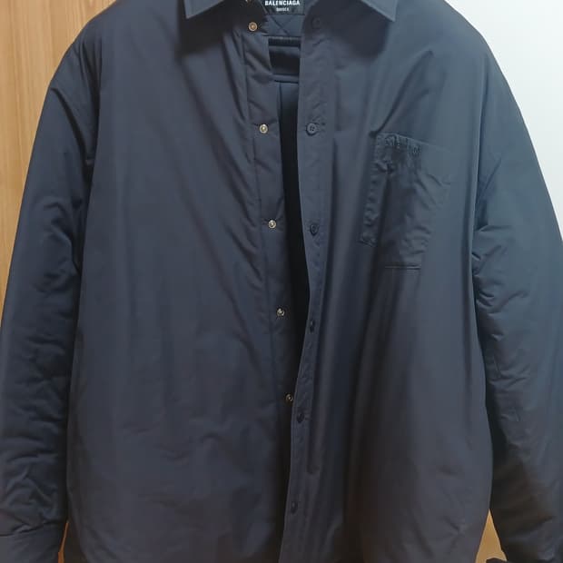 발렌시아가 패디드 오버셔츠 자켓 46