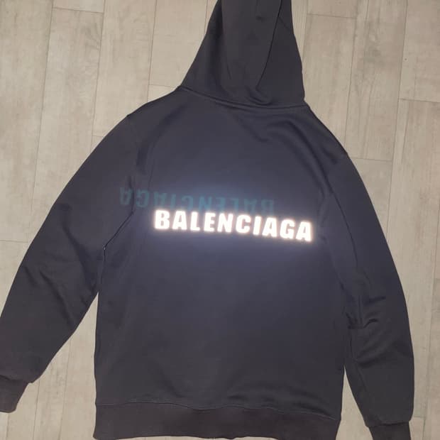 발렌시아가 후디