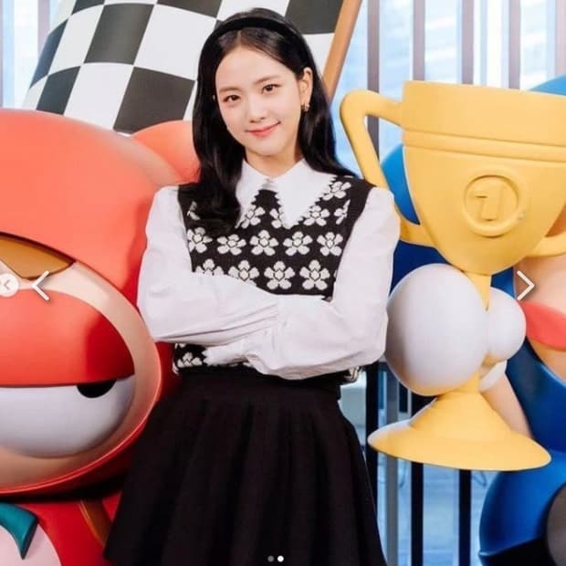 잇미샤 플라워 니트 베스트-블랙