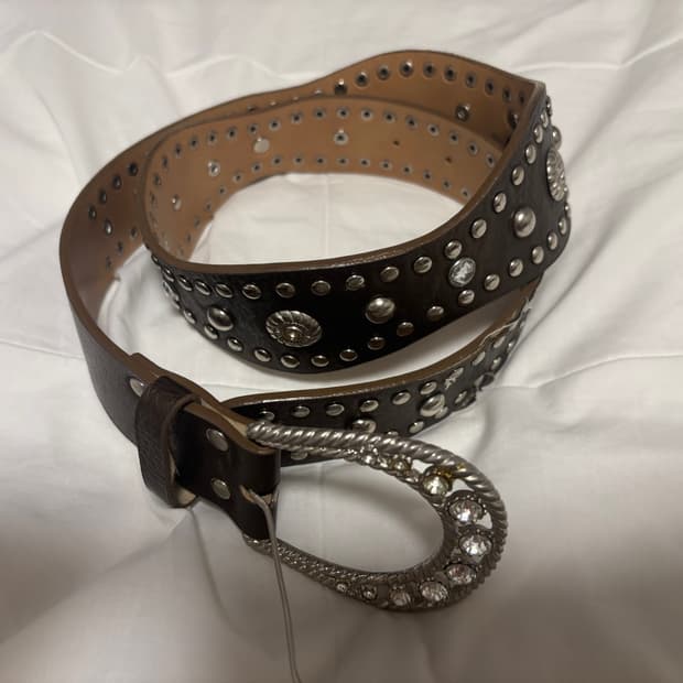 웨스턴 스터드 벨트