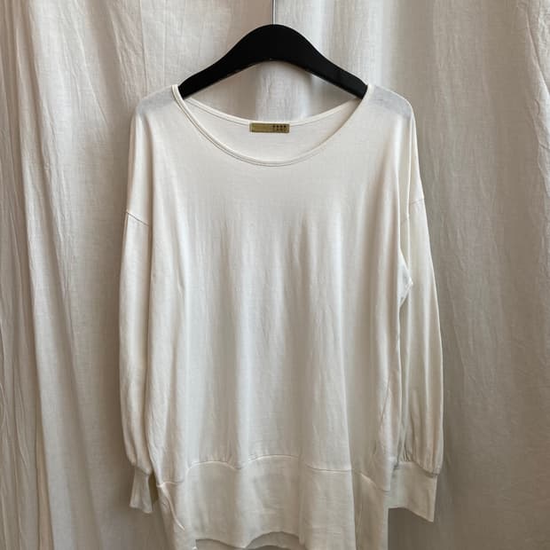 LARU 화이트 면티셔츠(L)