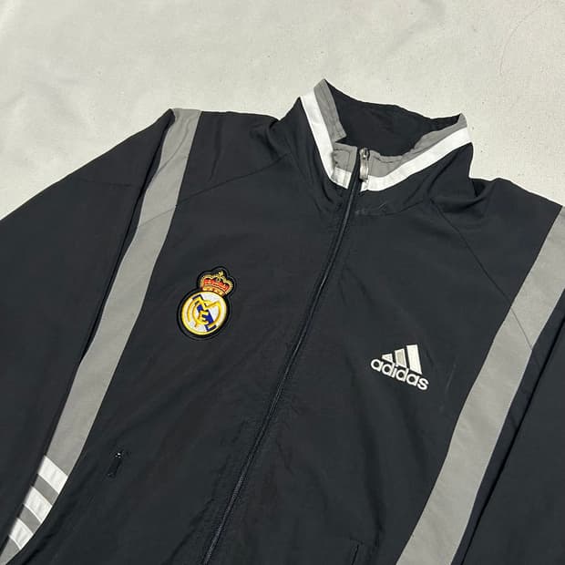 95 아디다스 레알마드리드 그레이 라인 블랙 바람막이