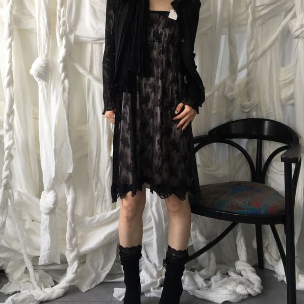 Flower pattern lace sleeveless onepiece