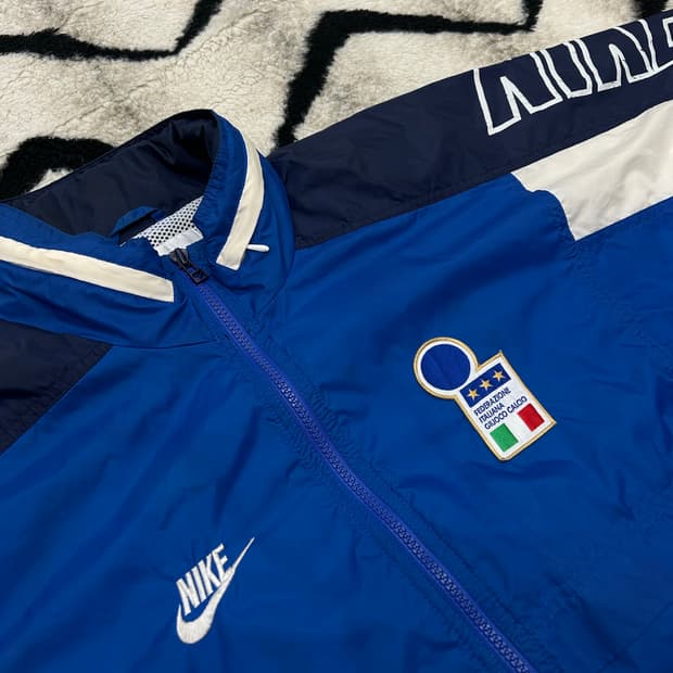 [L]나이키90s 오버핏 이탈리아 축구 국대 바람막이