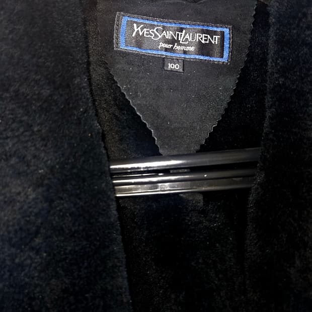 입생로랑 무스탕