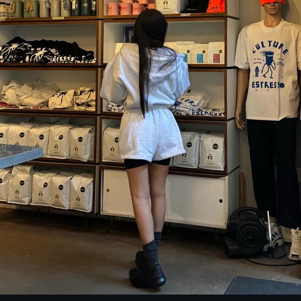 Practical and realistic 점프수트