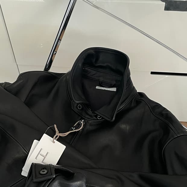 헤릴 24fw 램레더 자켓 블랙 1사이즈