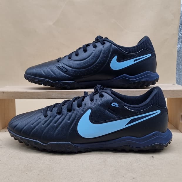 나이키 티엠포 레전드10 풋살화 260