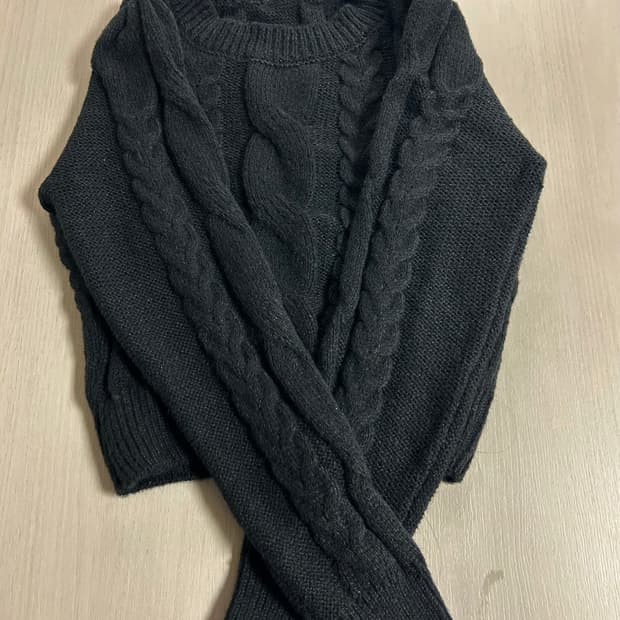 블랙 크롭 니트