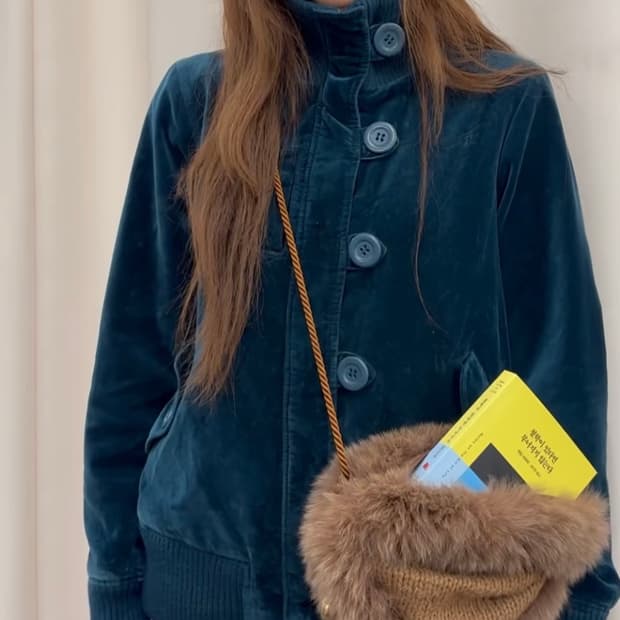 빈티지 퍼 크로스백