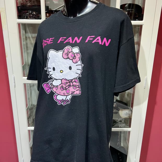 rose fan fan x hello kitty 로즈 판판 헬로키티 반팔