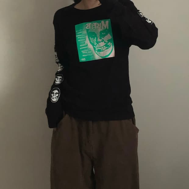 오베이 프린팅 롱슬리브 티셔츠
