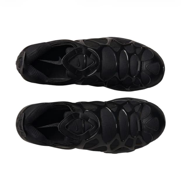 nike kukini 트리플블랙 250