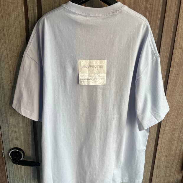 새상품(L)언어펙티드 반팔 티셔츠 미스티퍼플