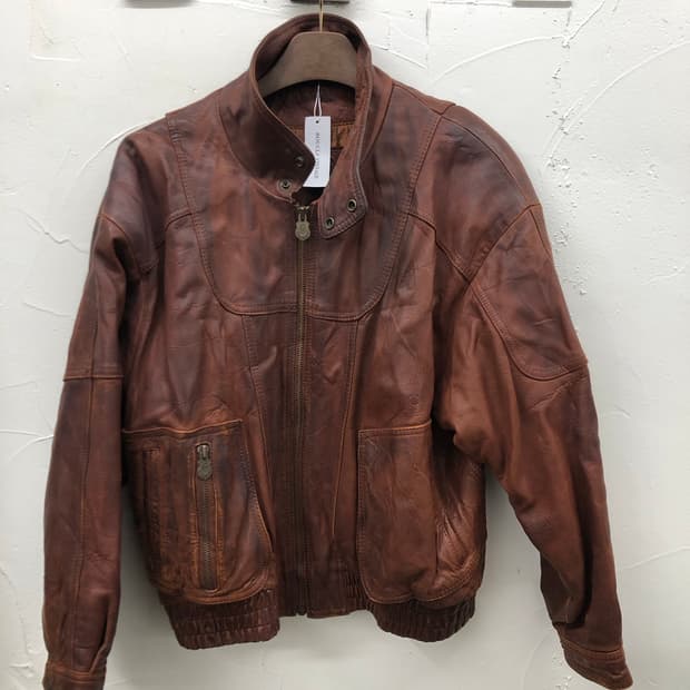 지아니 발렌티노 양가죽 봄버 자켓